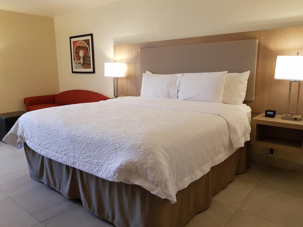 Hampton Inn Monterrey-Airport Apodaca Ngoại thất bức ảnh